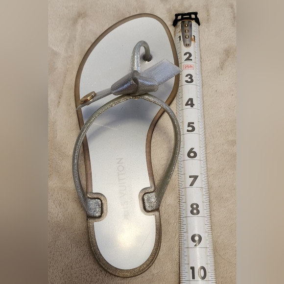 LOUIS VUITTON Silver Jelly Sandals for women in EU 38 Authentic - Picture 11 of 11